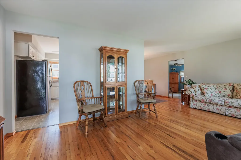 70 11th Avenue West Babylon NY 11704