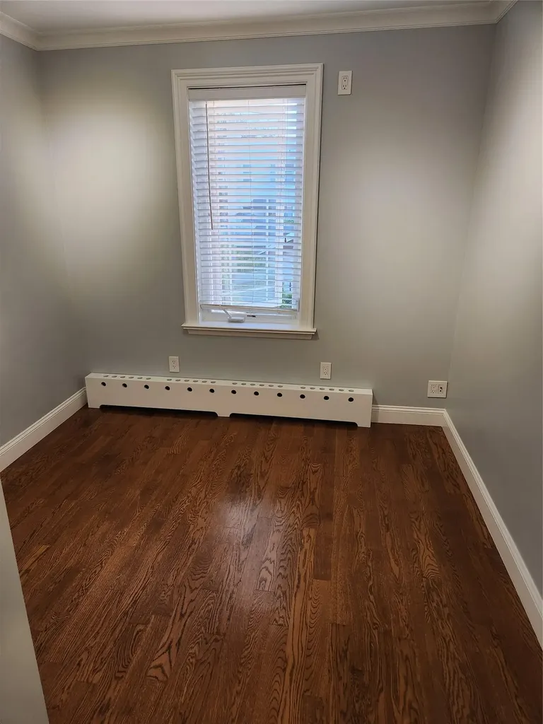 5826 60th Lane Maspeth NY 11378