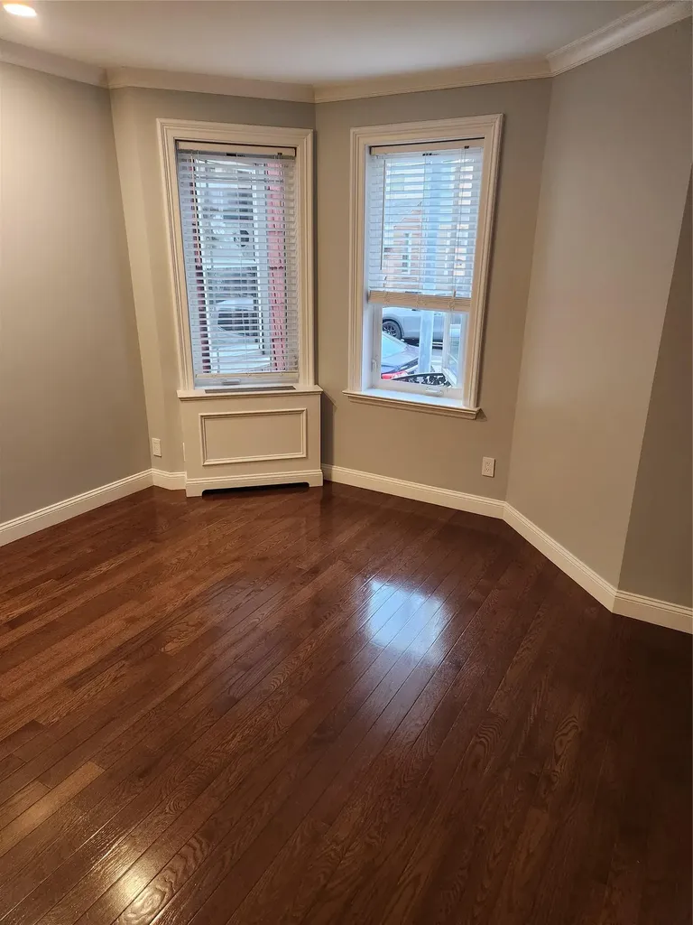 5826 60th Lane Maspeth NY 11378