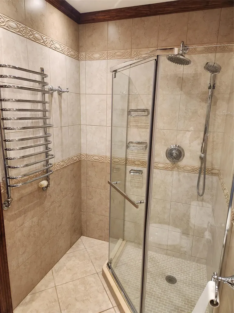5826 60th Lane Maspeth NY 11378