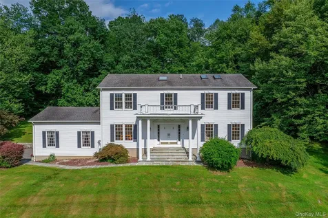 27 Jennifer Lane Carmel NY 10512