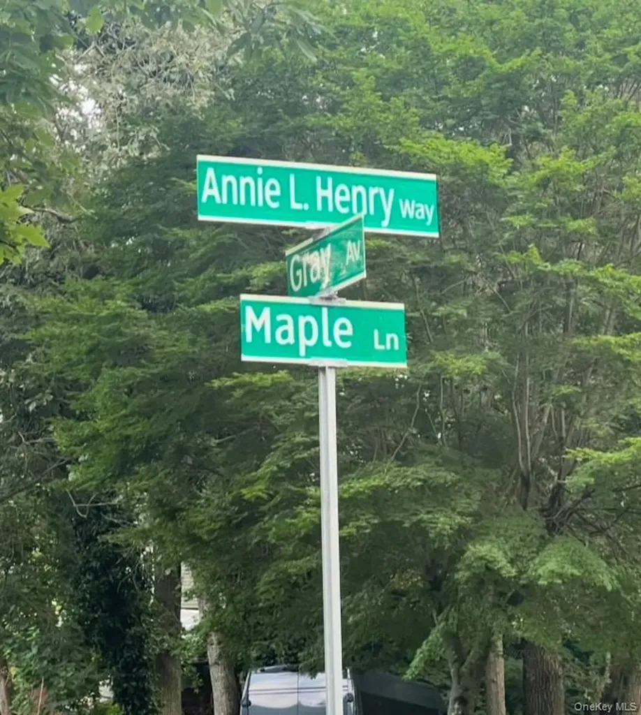 100 Maple Lane Medford NY 11763