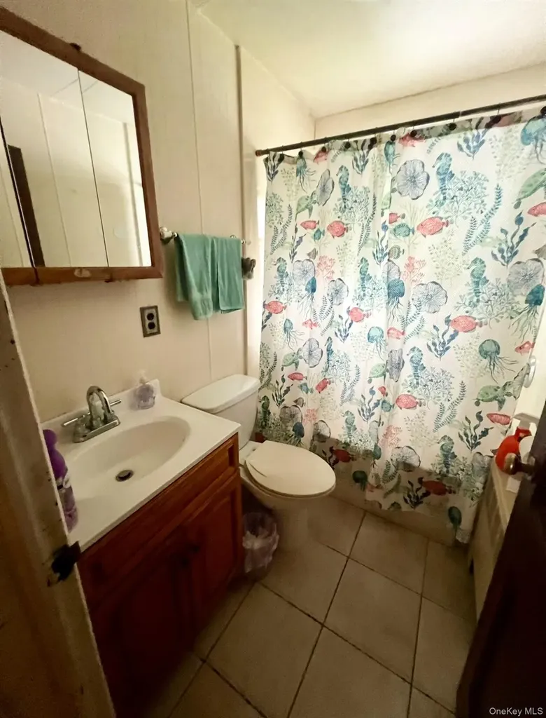 100 Maple Lane Medford NY 11763