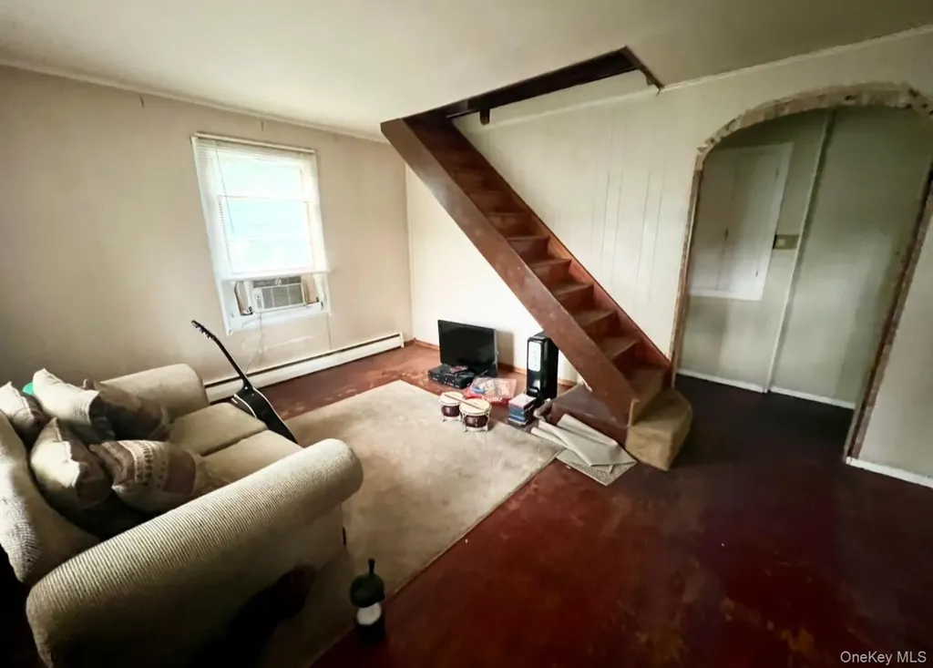 100 Maple Lane Medford NY 11763