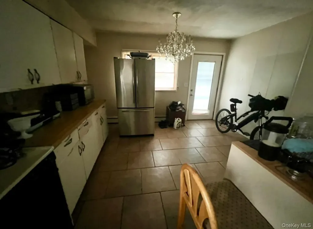 100 Maple Lane Medford NY 11763