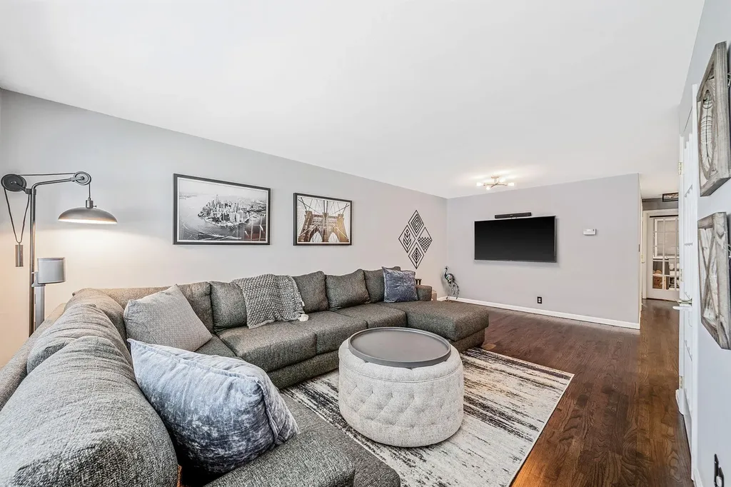 183 Atlantic Avenue Lynbrook NY 11563