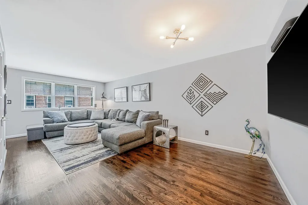 183 Atlantic Avenue Lynbrook NY 11563