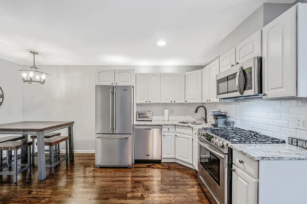 183 Atlantic Avenue Lynbrook NY 11563