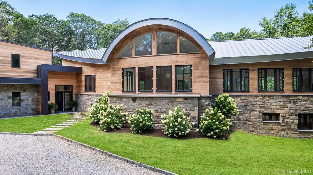16 Col Sheldon Lane Pound Ridge NY 10576