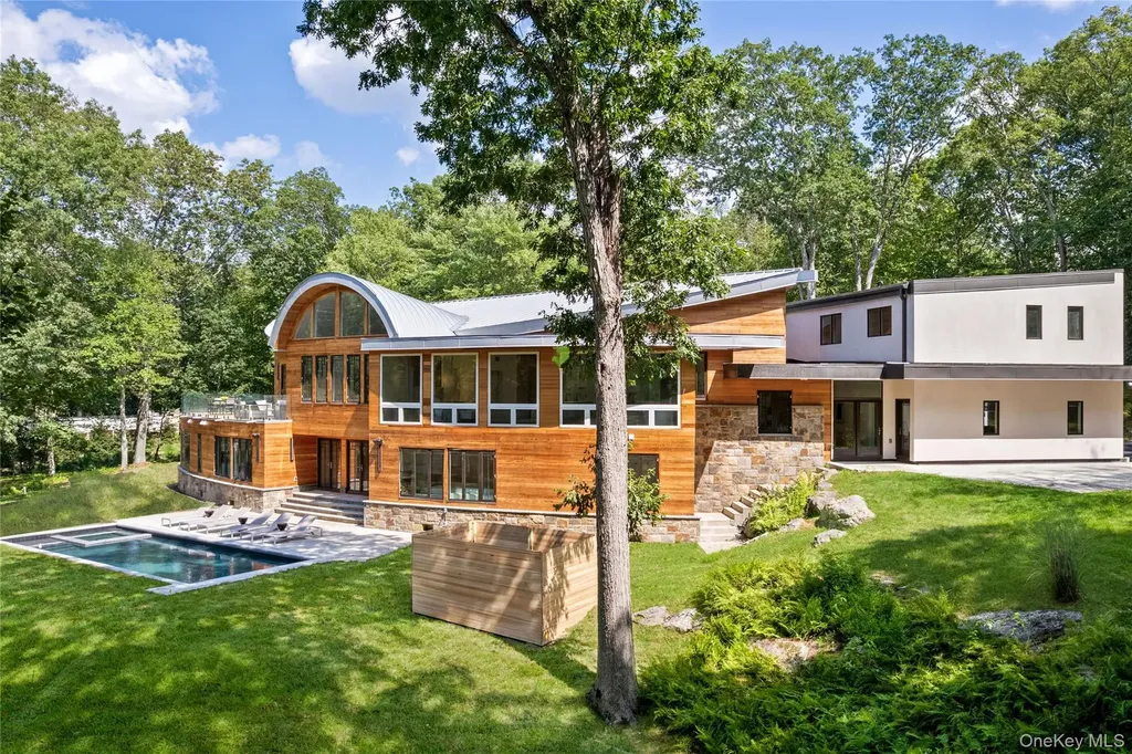 16 Col Sheldon Lane Pound Ridge NY 10576