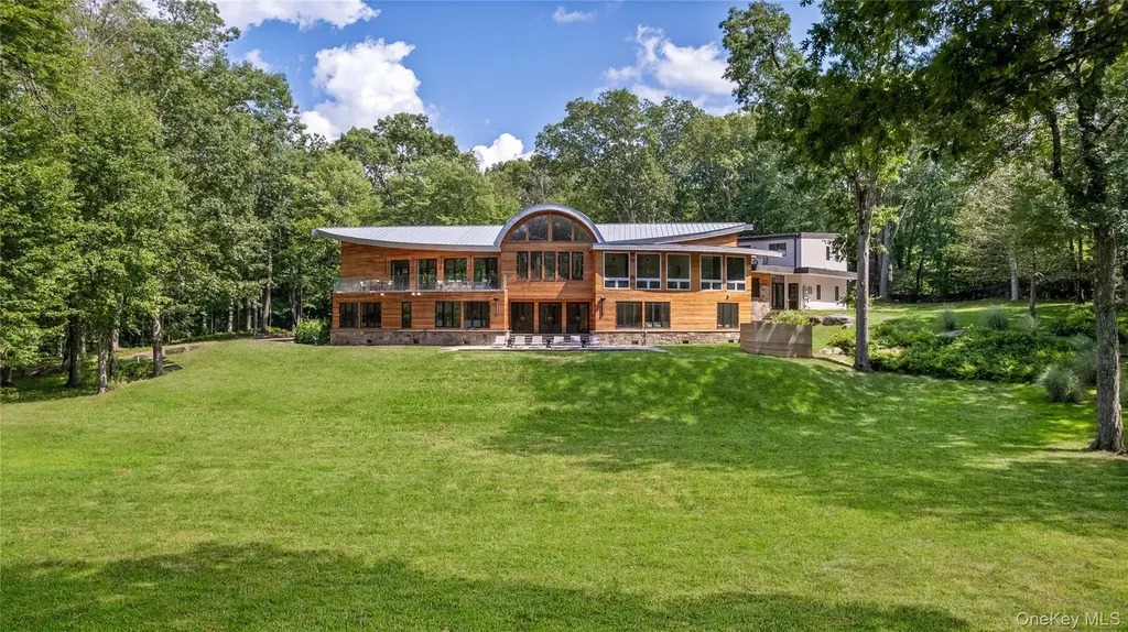 16 Col Sheldon Lane Pound Ridge NY 10576