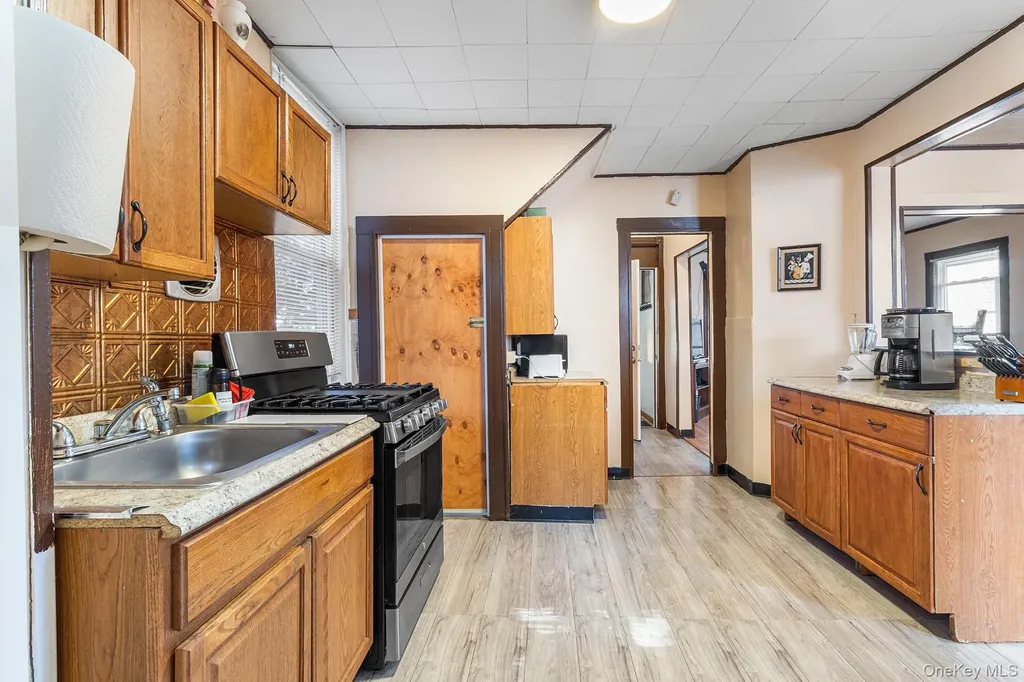 264 Woodworth Avenue Yonkers NY 10701