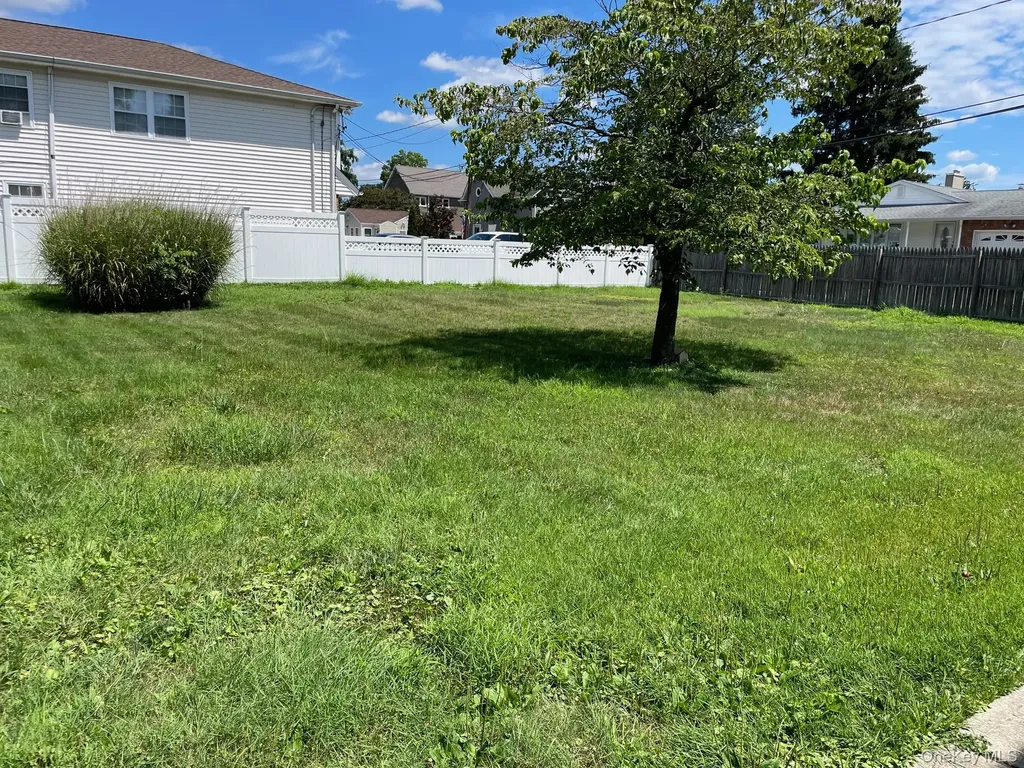 45 Powell Avenue Bethpage NY 11714