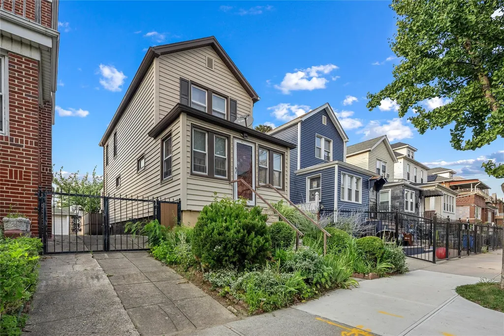 2121 Quimby Avenue Bronx NY 10473
