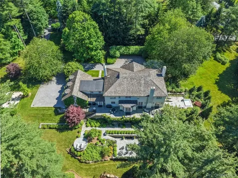 18 Oregon Road Bedford Corners NY 10549