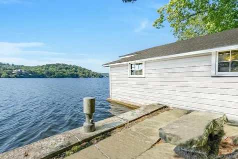 120 Ridge Road Tuxedo Park NY 10987