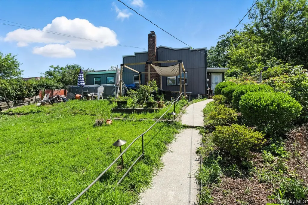 3312 Barker Avenue Bronx NY 10467