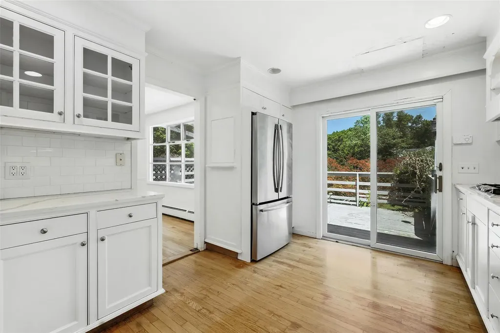 71 Apawamis Avenue Rye NY 10580