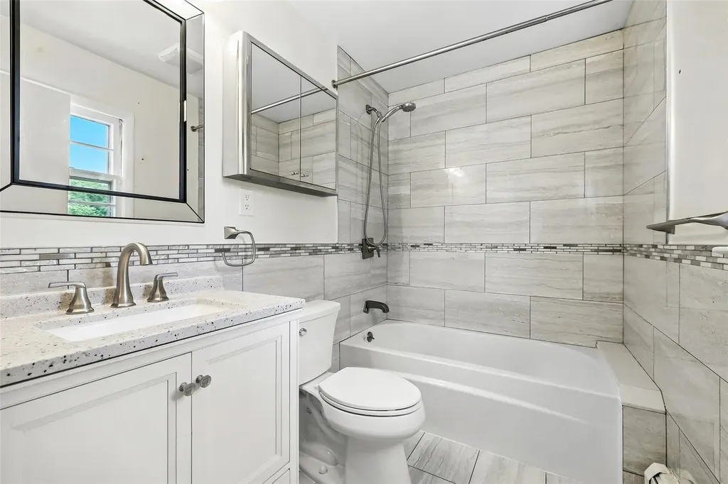 71 Apawamis Avenue Rye NY 10580