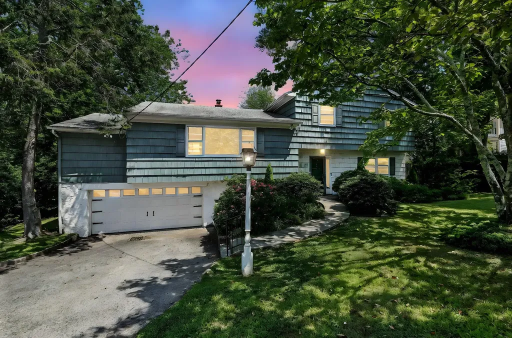 71 Apawamis Avenue Rye NY 10580