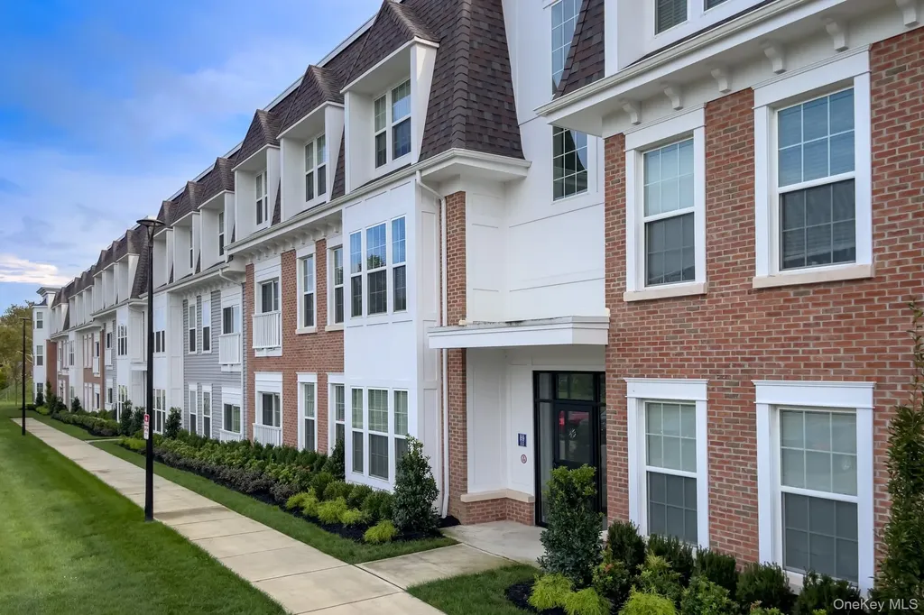 75 Circle Drive Central Islip NY 11722
