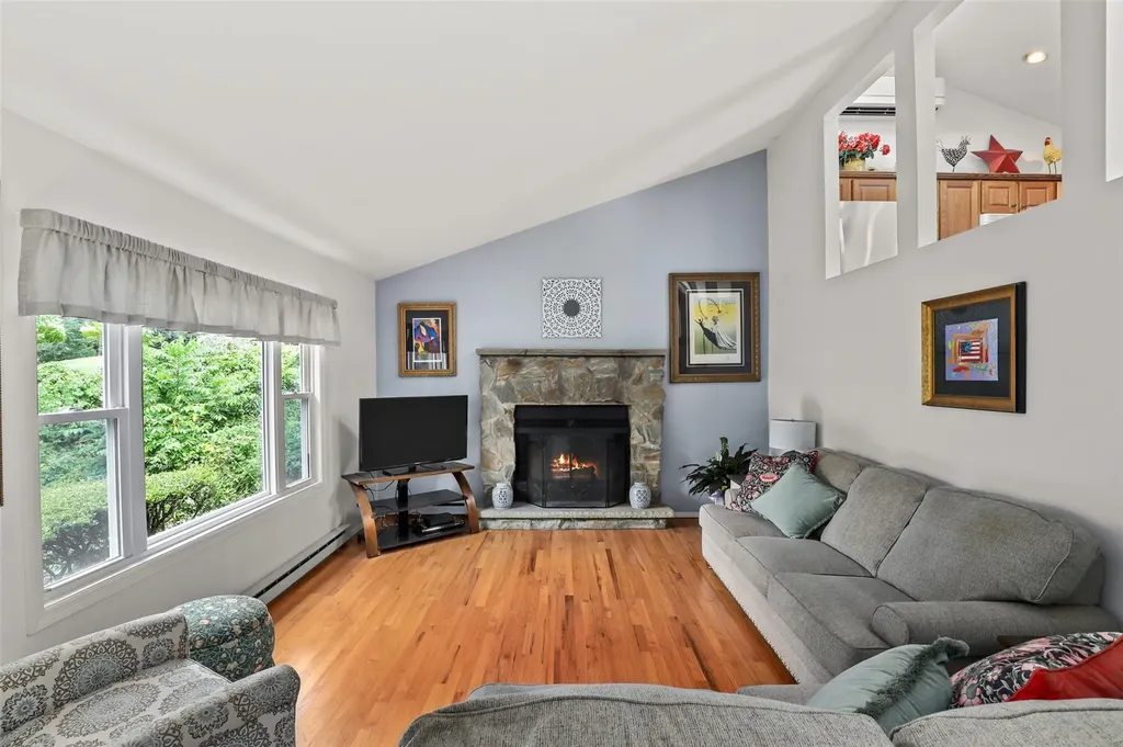 287 Union Valley Road Mahopac NY 10541
