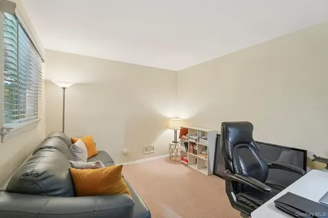 3 Old Farm Circle White Plains NY 10605