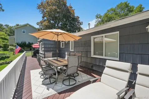 3 Old Farm Circle White Plains NY 10605
