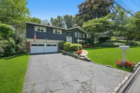 3 Old Farm Circle White Plains NY 10605