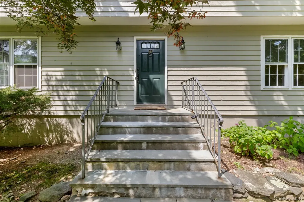 8 Old Pound Road Pound Ridge NY 10576