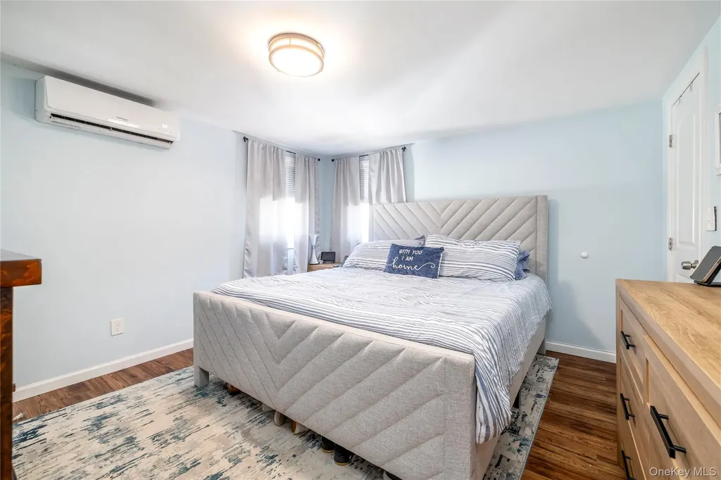 44 Tyler Street Freeport NY 11520