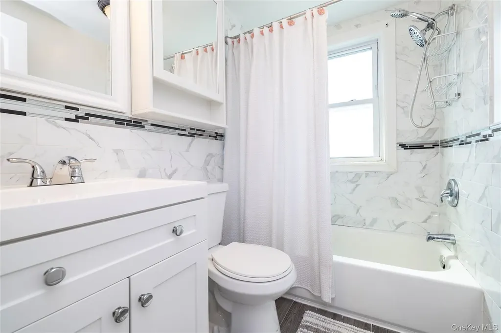 44 Tyler Street Freeport NY 11520