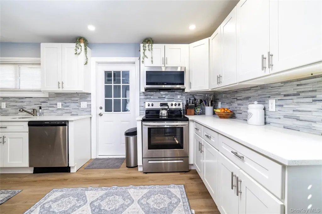 44 Tyler Street Freeport NY 11520