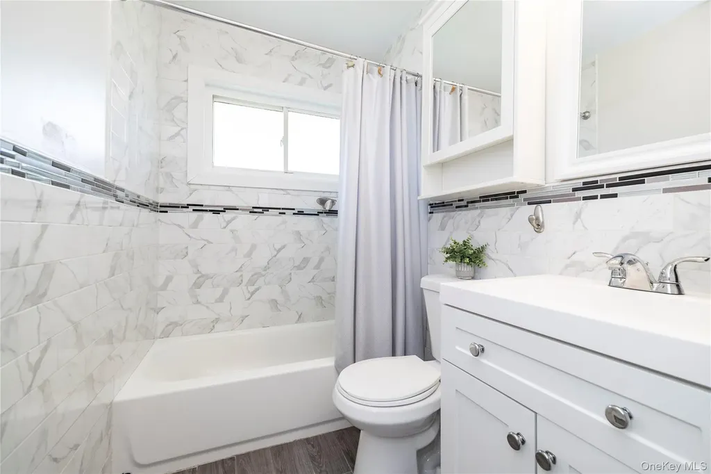 44 Tyler Street Freeport NY 11520