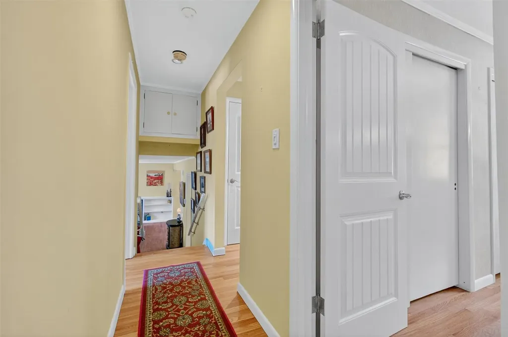 13 Sherwood Drive Poughkeepsie NY 12603