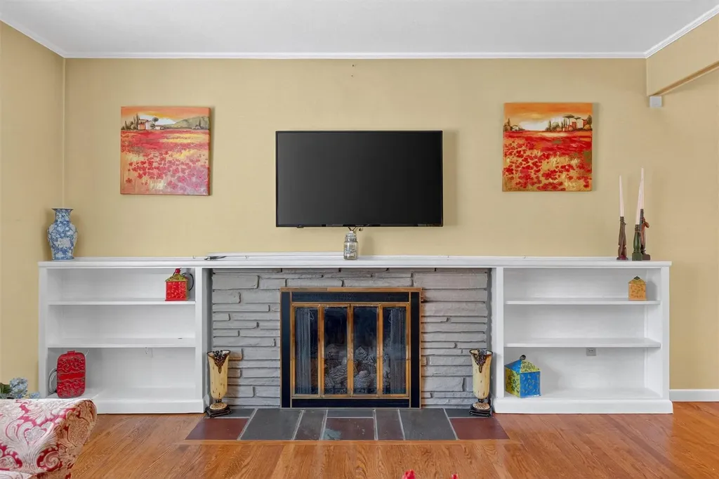 13 Sherwood Drive Poughkeepsie NY 12603