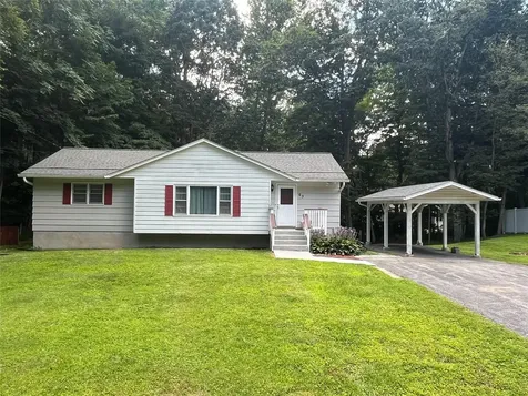 63 Luty Drive Hyde Park NY 12538
