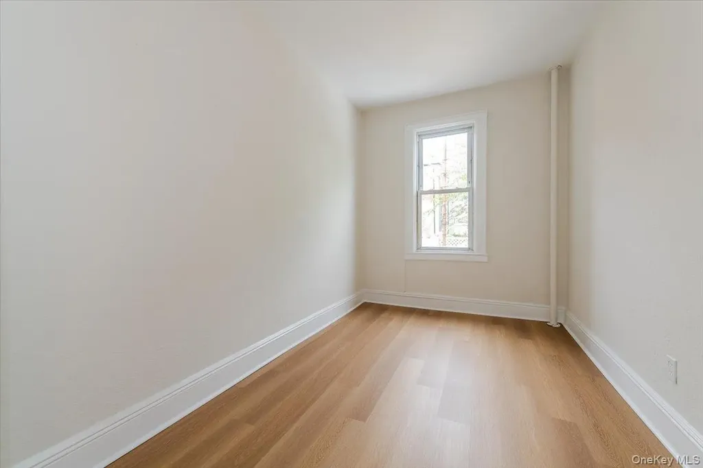 959 Van Nest Avenue Bronx NY 10462