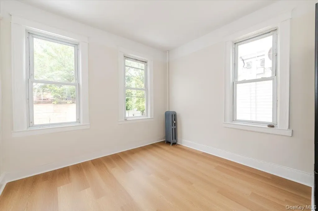 959 Van Nest Avenue Bronx NY 10462