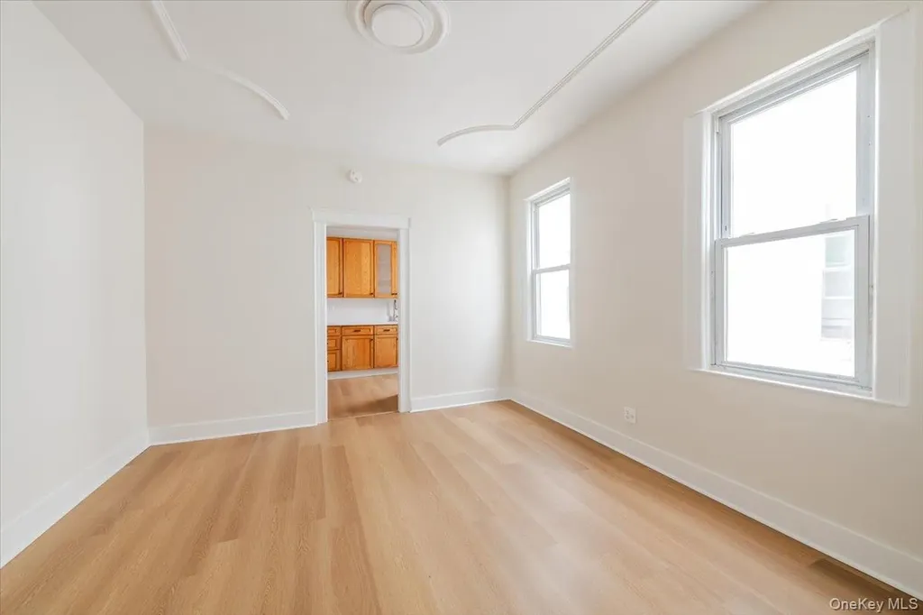 959 Van Nest Avenue Bronx NY 10462
