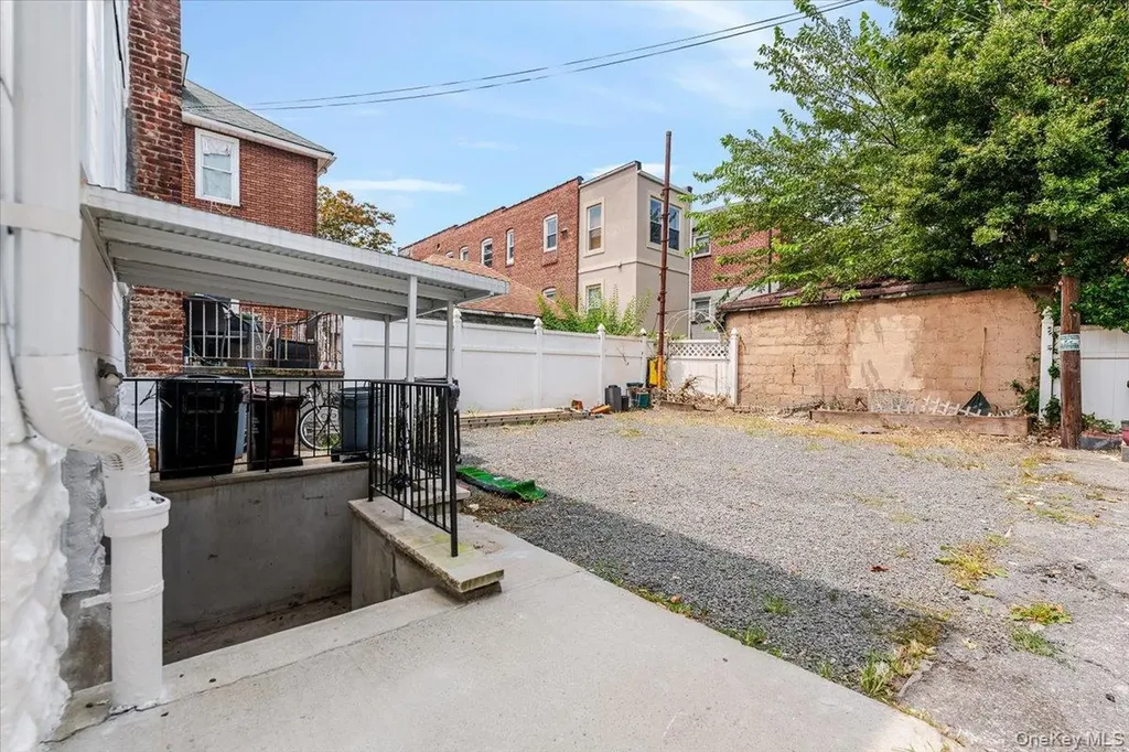 959 Van Nest Avenue Bronx NY 10462