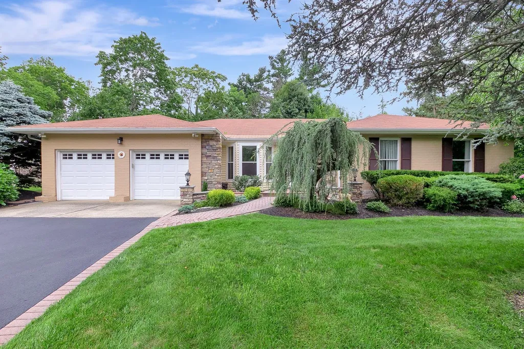 4 Half Acre Court Smithtown NY 11787
