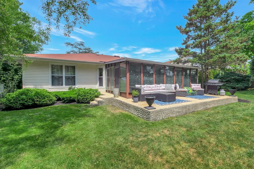 4 Half Acre Court Smithtown NY 11787