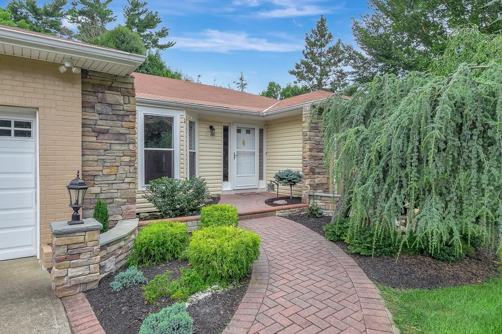 4 Half Acre Court Smithtown NY 11787