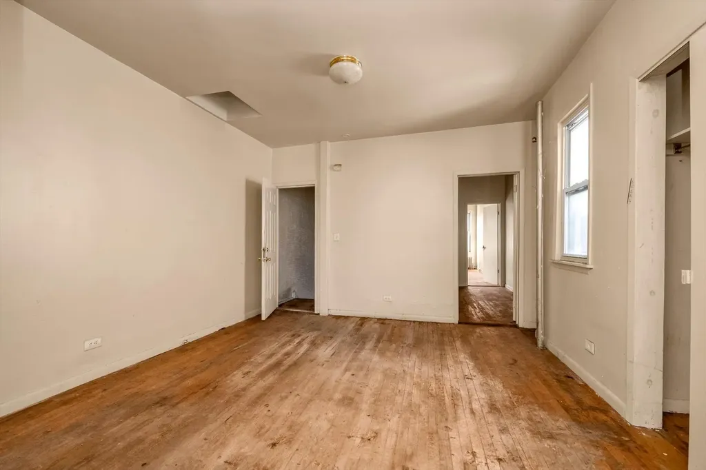 1129 E Tremont Avenue Bronx NY 10460