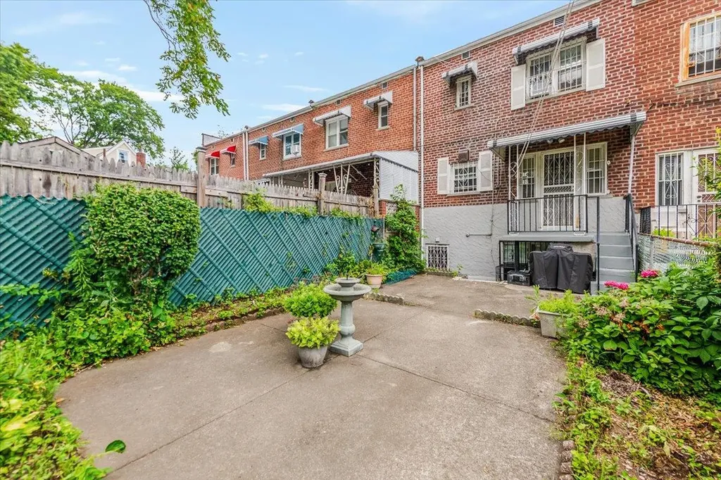 3343 Tiemann Avenue Bronx NY 10469