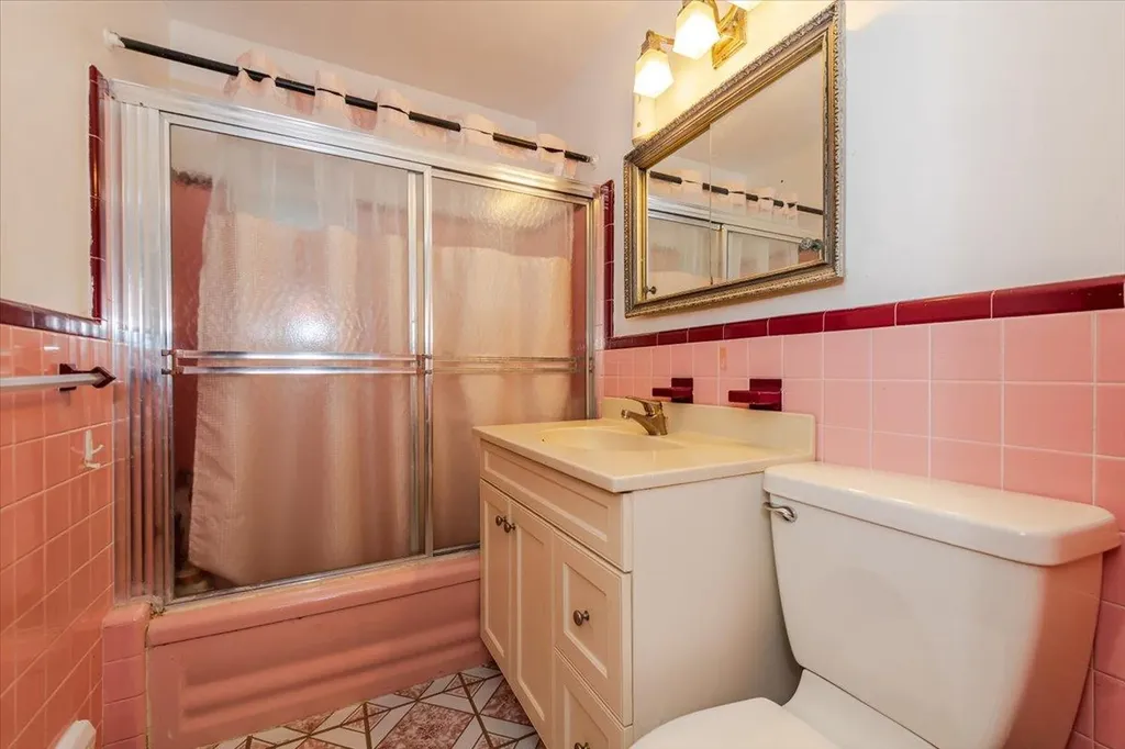 3343 Tiemann Avenue Bronx NY 10469