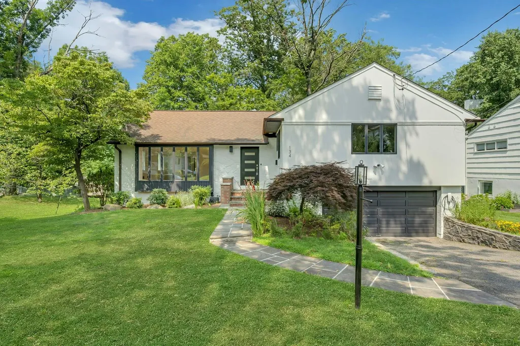 134 Highland Road Scarsdale NY 10583