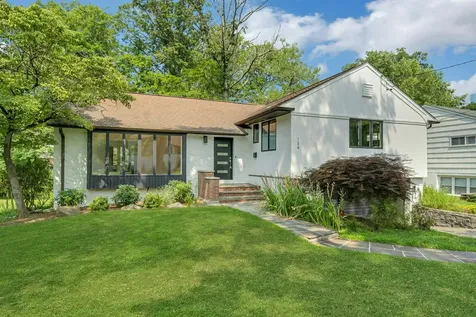 134 Highland Road Scarsdale NY 10583