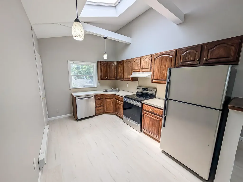 123 Days Avenue Selden NY 11784
